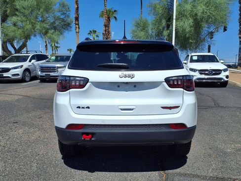Used 2025 Jeep Compass Trailhawk w/ Trailhawk Convenience Group AWD/4WD image 6