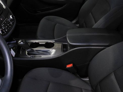 Used 2019 Chevrolet Malibu LT image 34