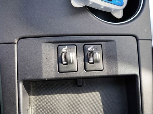 Used 2016 Toyota Camry XSE FWD image 13