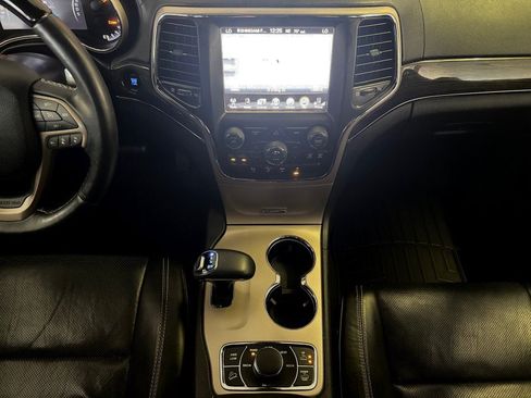 Used 2015 Jeep Grand Cherokee Overland w/ Advanced Technology Group AWD/4WD image 20