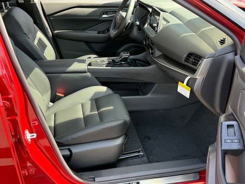 New 2026 Nissan Rogue SV FWD image 25