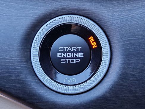 New 2025 Jeep Grand Cherokee Limited w/ Black Appearance Package image 18