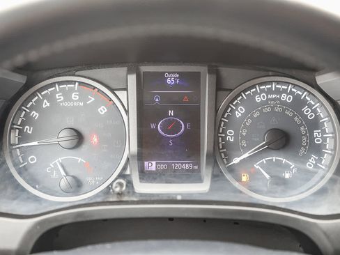 Used 2019 Toyota Tacoma TRD Sport w/ Technology Package RWD image 22