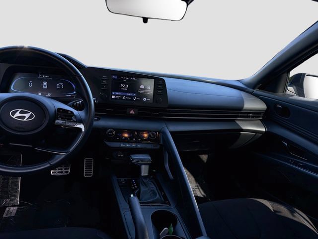 Certified 2025 Hyundai Elantra Sport FWD image 21