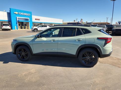New 2026 Chevrolet Trax ACTIV w/ Sunroof Package image 2