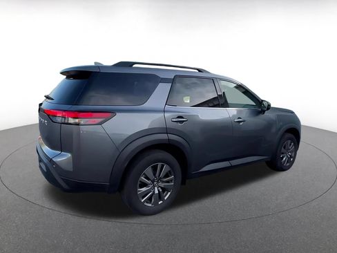 Used 2025 Nissan Pathfinder SV FWD image 14