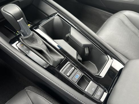 Used 2025 Honda Accord Touring image 14