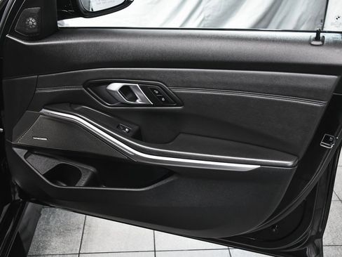 Used 2024 BMW M3 Competition image 17