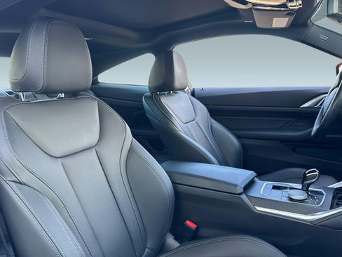 Used 2023 BMW M440i Coupe w/ Premium Package image 30