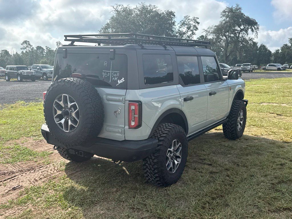 Used 2024 Ford Bronco Badlands AWD/4WD image 5