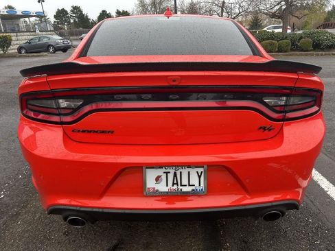 Used 2021 Dodge Charger R/T w/ Plus Group image 7