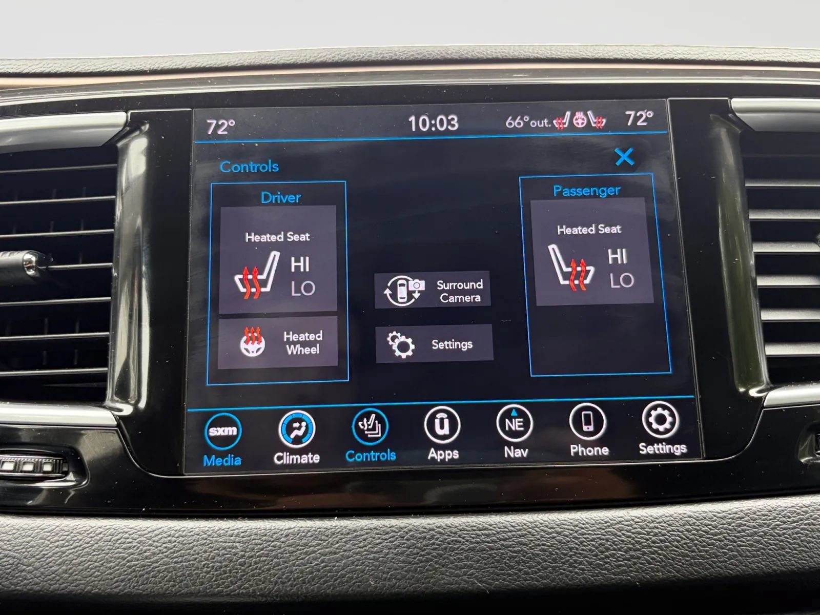 Used 2019 Chrysler Pacifica Touring-L Plus w/ Advanced Safetytec Group FWD image 26