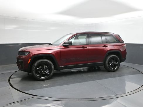 New 2026 Jeep Grand Cherokee Limited image 30