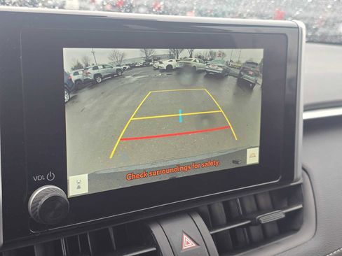 Certified 2025 Toyota RAV4 XLE image 31