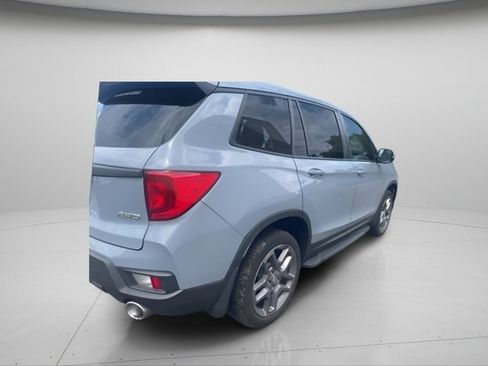 Used 2023 Honda Passport EX-L image 11