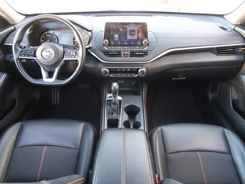 Used 2019 Nissan Altima 2.5 SR image 11