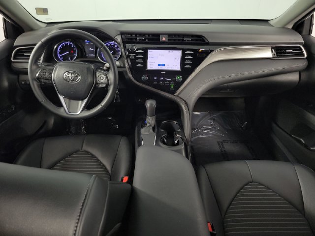 Used 2020 Toyota Camry SE FWD image 25
