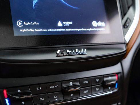 Used 2018 Maserati Ghibli S GranLusso AWD/4WD image 26