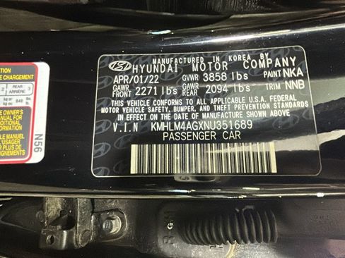 Used 2022 Hyundai Elantra SEL FWD image 11