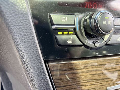 Used 2014 BMW 750i xDrive image 5