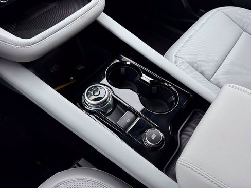 New 2026 Ford Explorer Platinum w/ LUX Leather Package image 24