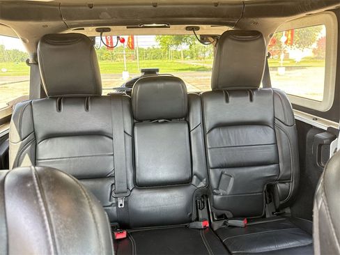 Used 2020 Jeep Wrangler Unlimited Sahara w/ Dual Top Group image 33