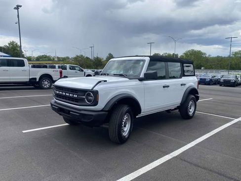 New 2025 Ford Bronco 4-Door image 17