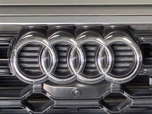 Used 2023 Audi Q5 2.0T Premium Plus w/ Premium Plus Package image 5