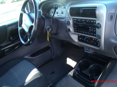 Used 2003 Ford Ranger XLT image 11