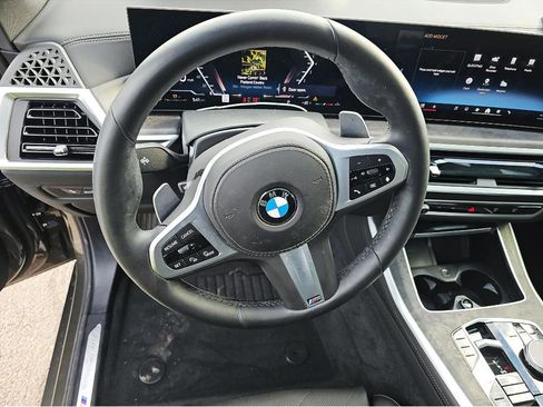 Used 2026 BMW X5 xDrive40i w/ M Sport Package AWD/4WD image 8