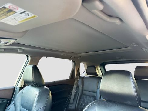 Used 2021 Nissan Rogue Platinum image 9