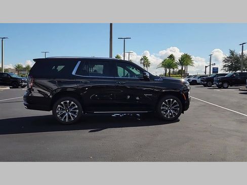 New 2025 Chevrolet Tahoe High Country image 23