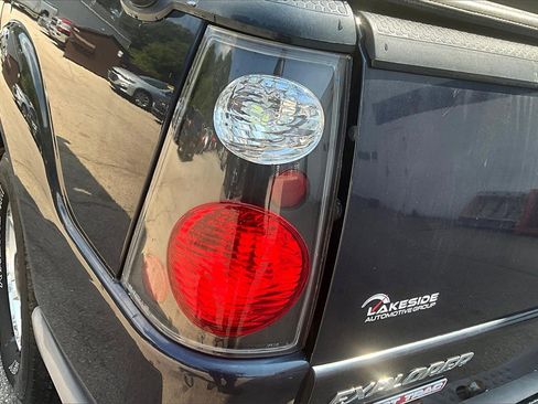 Used 2001 Ford Explorer Sport Trac 4x4 image 21