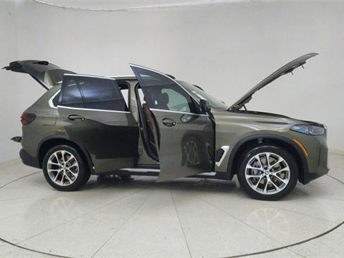 Used 2026 BMW X5 sDrive40i image 71