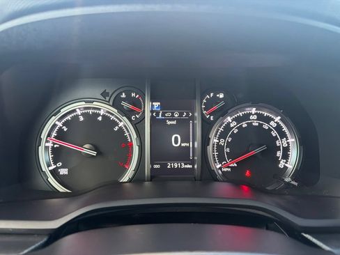 Used 2023 Toyota 4Runner TRD Off-Road AWD/4WD image 29