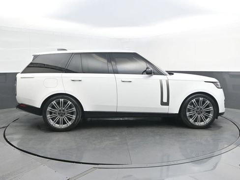 Used 2023 Land Rover Range Rover SE AWD/4WD image 8
