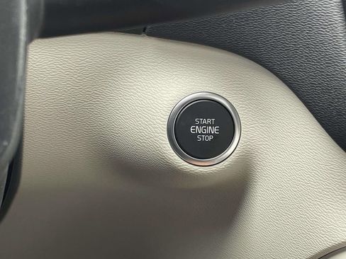 New 2026 Volvo XC40 B4 Plus w/ Protection Package Premier image 17