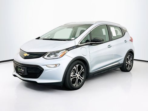 Used 2017 Chevrolet Bolt Premier w/ Driver Confidence II Package image 3