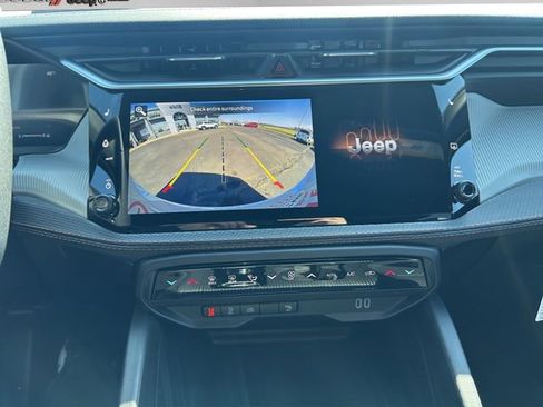 New 2026 Jeep Cherokee Limited AWD/4WD image 34