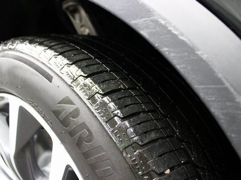 Used 2023 Acura MDX SH-AWD w/ Technology Package image 7