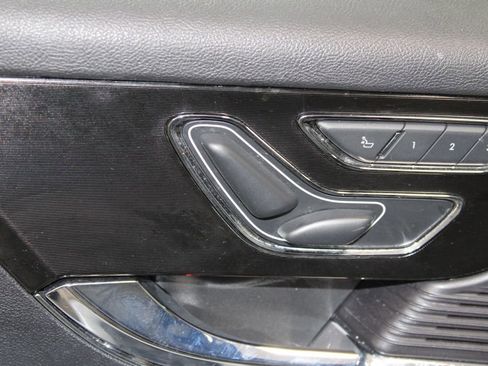 Used 2022 Lincoln Corsair Reserve w/ Equipment Group 201A image 22