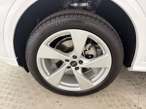 New 2025 Audi Q5 Premium Plus image 11