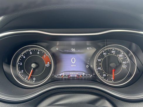 Used 2019 Jeep Cherokee Limited AWD/4WD image 18