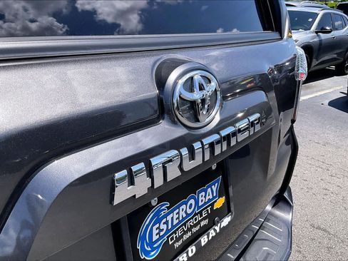 Used 2023 Toyota 4Runner SR5 Premium w/ Moonroof Package RWD image 9