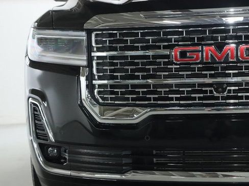 Used 2023 GMC Acadia Denali w/ Black Diamond Edition AWD/4WD image 7