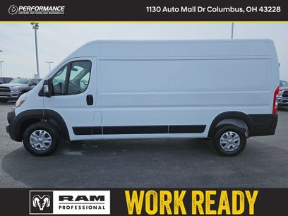 New 2025 RAM ProMaster 2500 w/ Quick Order Package 22G SLT