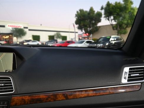 Used 2017 Mercedes-Benz E 400 Cabriolet image 55
