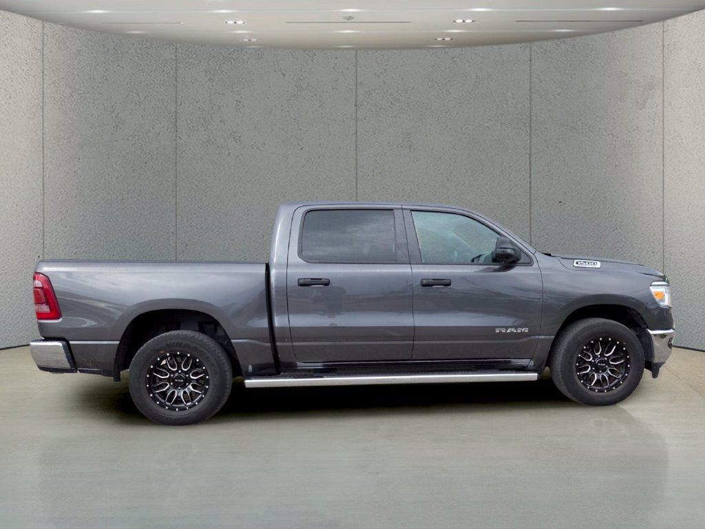 Used 2023 RAM 1500 Big Horn AWD/4WD image 3
