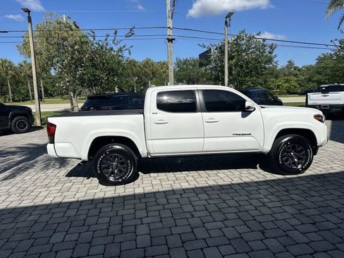 Used 2022 Toyota Tacoma SR5 w/ Technology Package RWD image 34