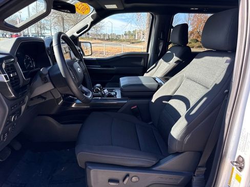 Used 2022 Ford F150 XLT w/ Equipment Group 302A High image 13